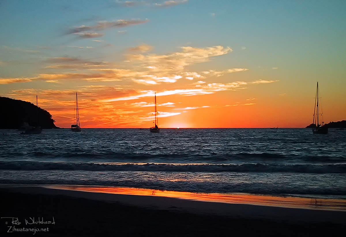 Sunset at Playa La Ropa in Zihuatanejo, Mexico