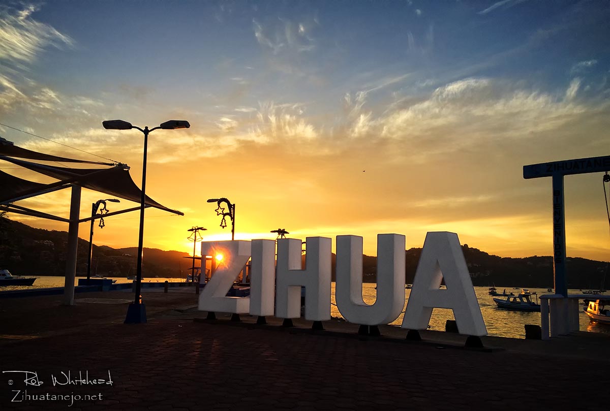Entrance to the Municipal Pier - Zihuatanejo