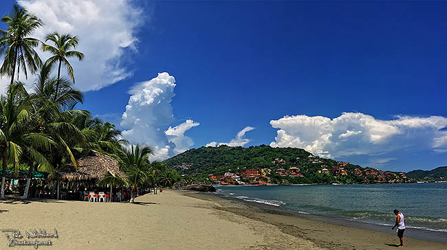 Playa Principal - Zihuatanejo