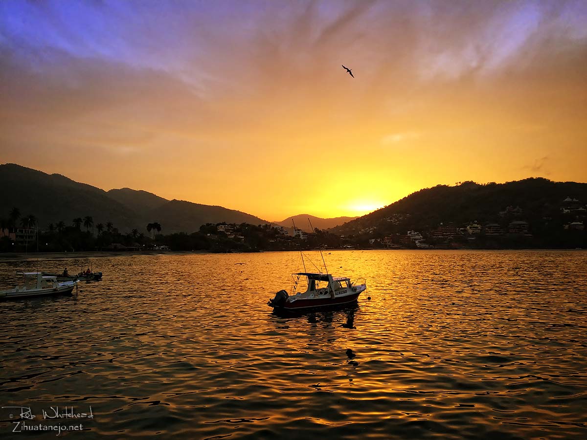 Sunrise in Zihuatanejo Bay