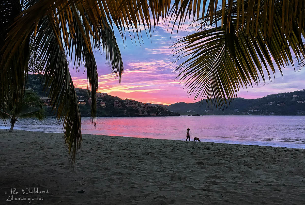 Sunrise on Playa Principal, Zihuatanejo Bay