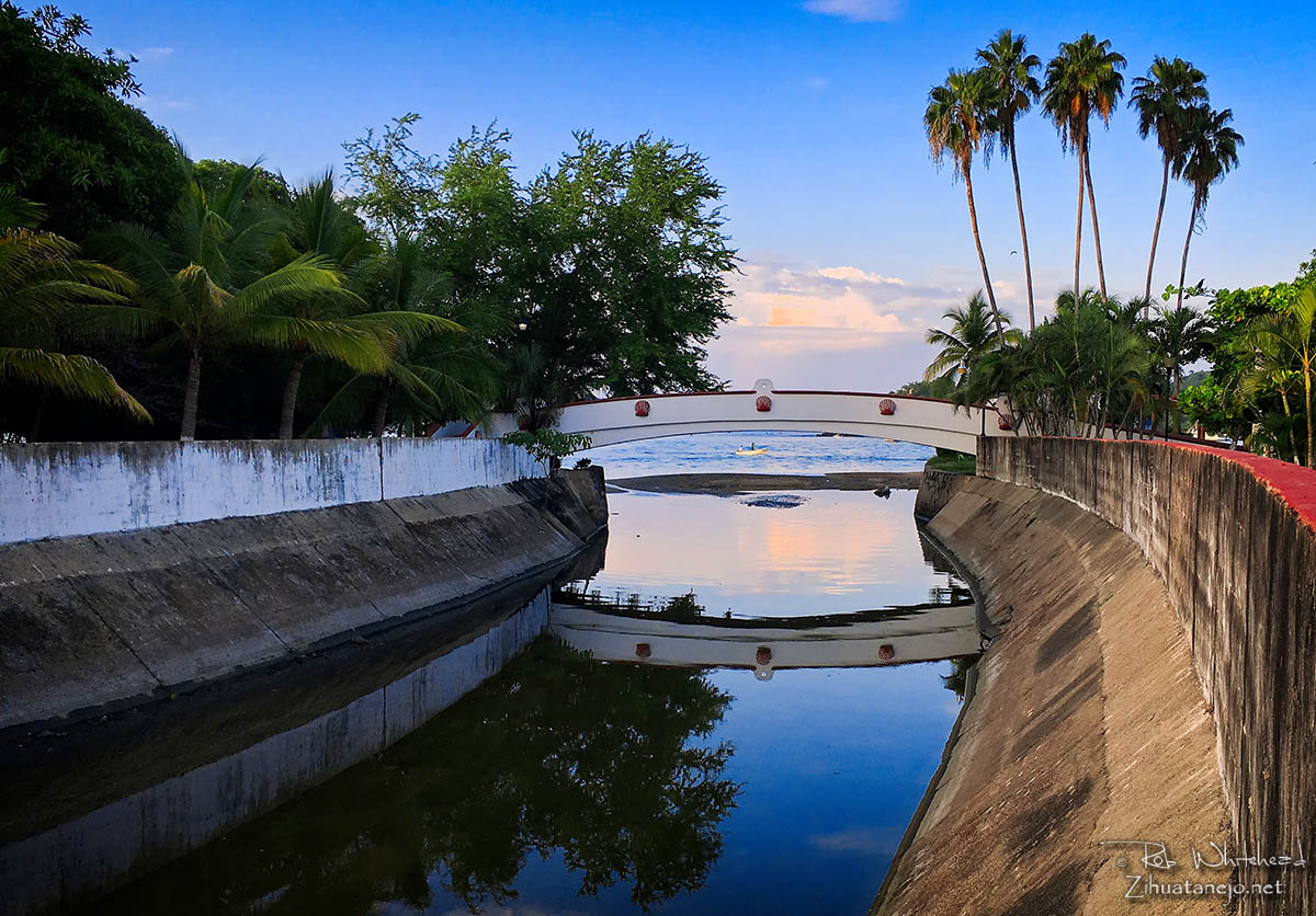 El amanecer en Zihuatanejo