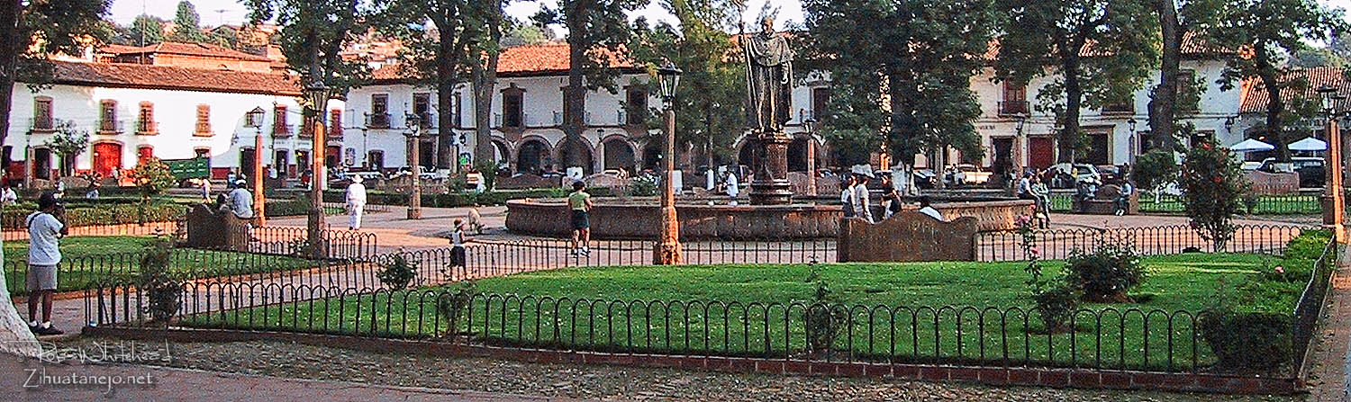 Plaza Don Vasco de Quiróga